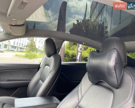 Черный Тесла Model Y, объемом двигателя 0 л и пробегом 74 тыс. км за 27699 $, фото 18 на Automoto.ua