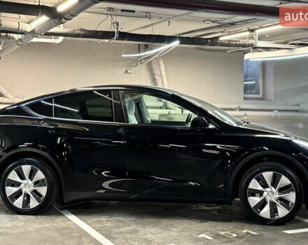 Черный Тесла Model Y, объемом двигателя 0 л и пробегом 33 тыс. км за 25900 $, фото 13 на Automoto.ua