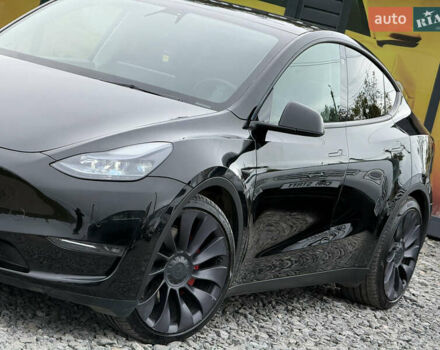 Чорний Тесла Model Y, об'ємом двигуна 0 л та пробігом 62 тис. км за 24999 $, фото 15 на Automoto.ua