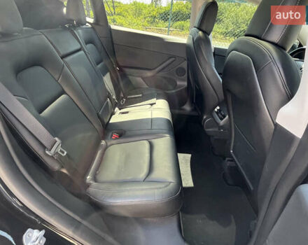 Черный Тесла Model Y, объемом двигателя 0 л и пробегом 51 тыс. км за 27300 $, фото 13 на Automoto.ua