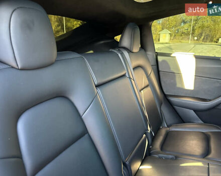 Черный Тесла Model Y, объемом двигателя 0 л и пробегом 60 тыс. км за 22999 $, фото 26 на Automoto.ua