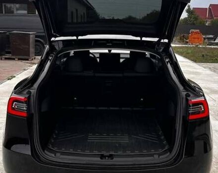 Чорний Тесла Model Y, об'ємом двигуна 0 л та пробігом 73 тис. км за 27999 $, фото 17 на Automoto.ua