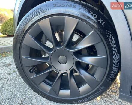 Черный Тесла Model Y, объемом двигателя 0 л и пробегом 60 тыс. км за 22999 $, фото 13 на Automoto.ua