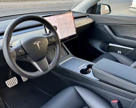 Чорний Тесла Model Y, об'ємом двигуна 0 л та пробігом 141 тис. км за 24900 $, фото 8 на Automoto.ua