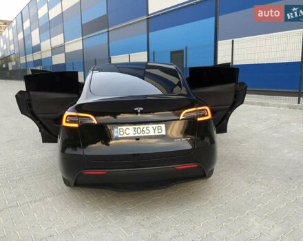 Черный Тесла Model Y, объемом двигателя 0 л и пробегом 63 тыс. км за 27500 $, фото 9 на Automoto.ua