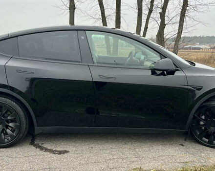Черный Тесла Model Y, объемом двигателя 0 л и пробегом 97 тыс. км за 19999 $, фото 4 на Automoto.ua