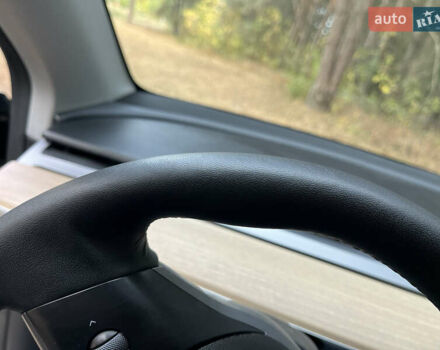 Черный Тесла Model Y, объемом двигателя 0 л и пробегом 125 тыс. км за 24300 $, фото 19 на Automoto.ua