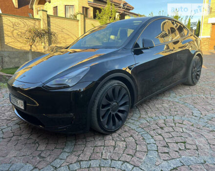 Черный Тесла Model Y, объемом двигателя 0 л и пробегом 26 тыс. км за 39000 $, фото 1 на Automoto.ua
