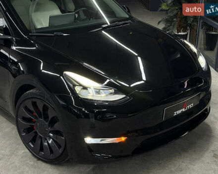Черный Тесла Model Y, объемом двигателя 0 л и пробегом 70 тыс. км за 26900 $, фото 2 на Automoto.ua