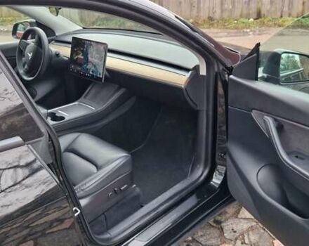Чорний Тесла Model Y, об'ємом двигуна 0 л та пробігом 73 тис. км за 30300 $, фото 17 на Automoto.ua
