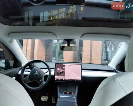 Черный Тесла Model Y, объемом двигателя 0 л и пробегом 97 тыс. км за 28000 $, фото 1 на Automoto.ua