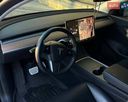 Черный Тесла Model Y, объемом двигателя 0 л и пробегом 60 тыс. км за 27500 $, фото 8 на Automoto.ua