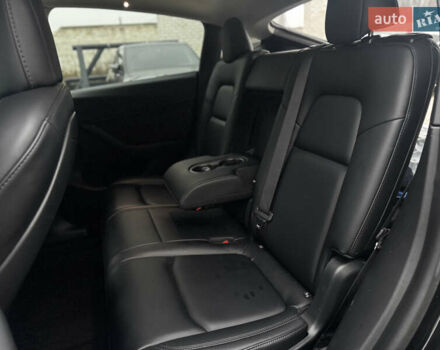 Чорний Тесла Model Y, об'ємом двигуна 0 л та пробігом 13 тис. км за 24500 $, фото 34 на Automoto.ua