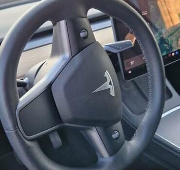 Черный Тесла Model Y, объемом двигателя 0 л и пробегом 79 тыс. км за 27700 $, фото 15 на Automoto.ua