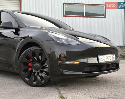 Черный Тесла Model Y, объемом двигателя 0 л и пробегом 57 тыс. км за 23950 $, фото 3 на Automoto.ua