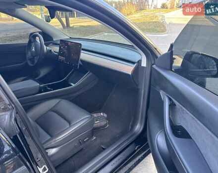 Черный Тесла Model Y, объемом двигателя 0 л и пробегом 59 тыс. км за 24900 $, фото 58 на Automoto.ua