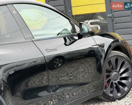 Чорний Тесла Model Y, об'ємом двигуна 0 л та пробігом 62 тис. км за 24999 $, фото 25 на Automoto.ua