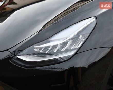 Черный Тесла Model Y, объемом двигателя 0 л и пробегом 73 тыс. км за 25950 $, фото 17 на Automoto.ua
