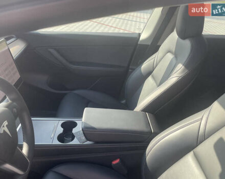 Чорний Тесла Model Y, об'ємом двигуна 0 л та пробігом 43 тис. км за 28300 $, фото 30 на Automoto.ua