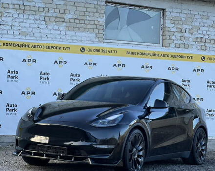 Черный Тесла Model Y, объемом двигателя 0 л и пробегом 52 тыс. км за 25800 $, фото 1 на Automoto.ua