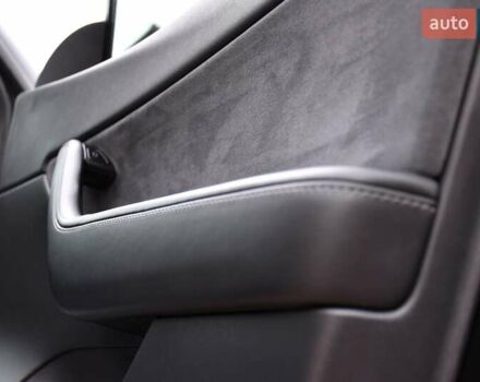 Черный Тесла Model Y, объемом двигателя 0 л и пробегом 73 тыс. км за 25950 $, фото 54 на Automoto.ua