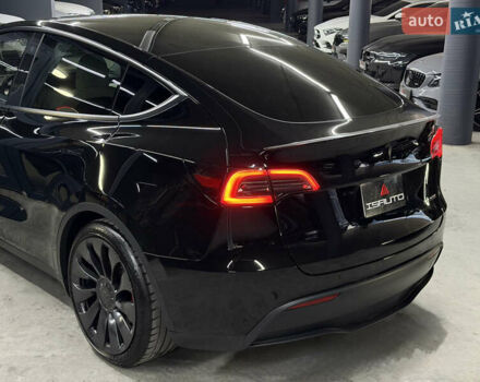 Черный Тесла Model Y, объемом двигателя 0 л и пробегом 70 тыс. км за 26900 $, фото 11 на Automoto.ua