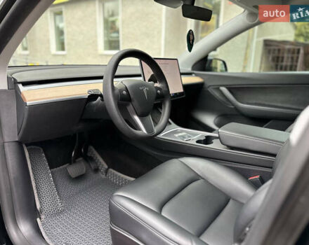 Черный Тесла Model Y, объемом двигателя 0 л и пробегом 82 тыс. км за 26000 $, фото 14 на Automoto.ua