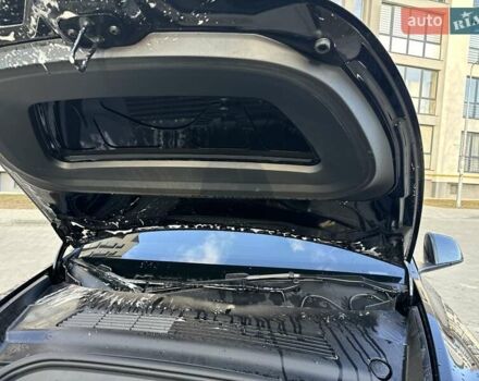 Черный Тесла Model Y, объемом двигателя 0 л и пробегом 59 тыс. км за 24900 $, фото 43 на Automoto.ua