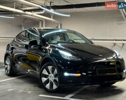 Черный Тесла Model Y, объемом двигателя 0 л и пробегом 33 тыс. км за 25900 $, фото 2 на Automoto.ua