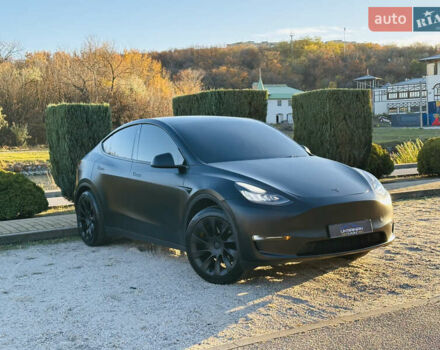 Черный Тесла Model Y, объемом двигателя 0 л и пробегом 60 тыс. км за 22999 $, фото 3 на Automoto.ua