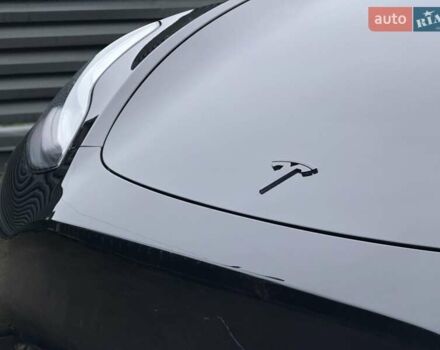 Черный Тесла Model Y, объемом двигателя 0 л и пробегом 146 тыс. км за 24200 $, фото 5 на Automoto.ua