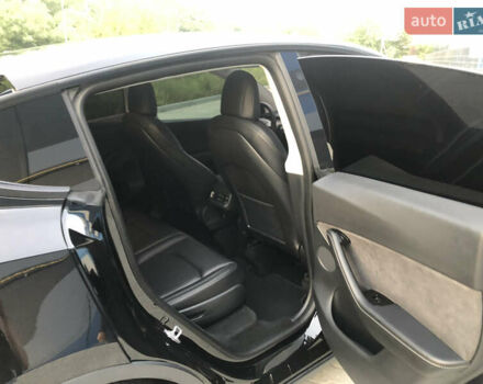 Черный Тесла Model Y, объемом двигателя 0 л и пробегом 63 тыс. км за 27500 $, фото 27 на Automoto.ua