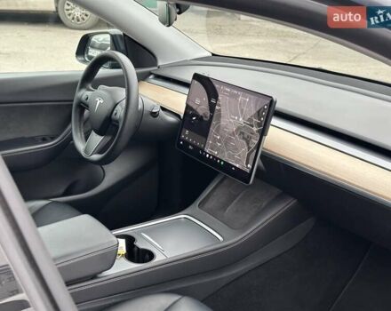 Черный Тесла Model Y, объемом двигателя 0 л и пробегом 127 тыс. км за 26990 $, фото 25 на Automoto.ua
