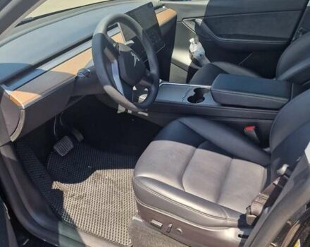 Чорний Тесла Model Y, об'ємом двигуна 0 л та пробігом 66 тис. км за 23999 $, фото 1 на Automoto.ua