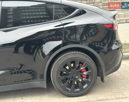 Черный Тесла Model Y, объемом двигателя 0 л и пробегом 127 тыс. км за 26500 $, фото 4 на Automoto.ua