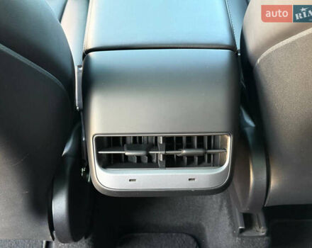 Черный Тесла Model Y, объемом двигателя 0 л и пробегом 79 тыс. км за 31999 $, фото 18 на Automoto.ua