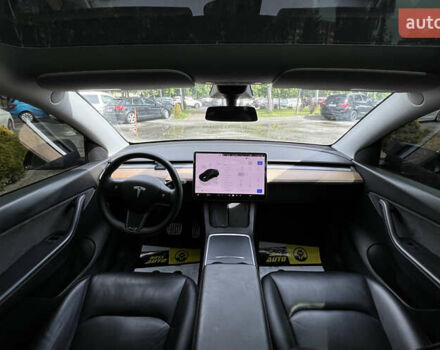 Чорний Тесла Model Y, об'ємом двигуна 0 л та пробігом 103 тис. км за 30999 $, фото 11 на Automoto.ua