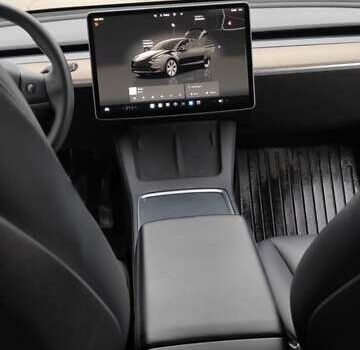 Черный Тесла Model Y, объемом двигателя 0 л и пробегом 46 тыс. км за 25900 $, фото 7 на Automoto.ua