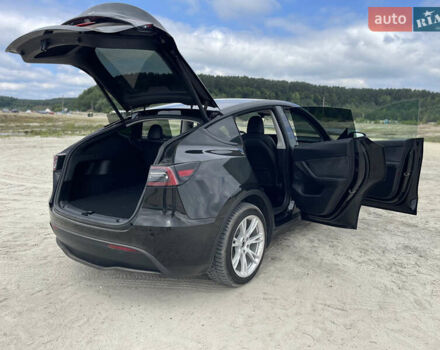 Черный Тесла Model Y, объемом двигателя 0 л и пробегом 83 тыс. км за 25500 $, фото 13 на Automoto.ua