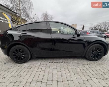 Черный Тесла Model Y, объемом двигателя 0 л и пробегом 45 тыс. км за 25999 $, фото 16 на Automoto.ua