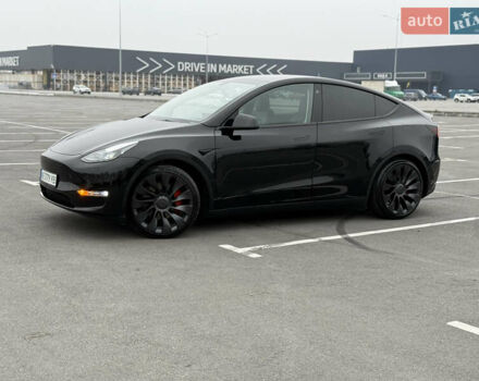 Черный Тесла Model Y, объемом двигателя 0 л и пробегом 22 тыс. км за 27999 $, фото 2 на Automoto.ua