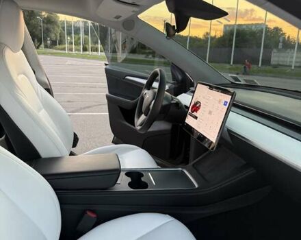 Тесла Model Y 2022 в Киеве на Automoto.ua Черный Тесла Model Y, объемом двигателя 0 л и пробегом 42 тыс. км за 28900 $, фото 6 на Automoto.ua