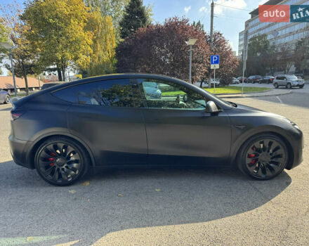 Черный Тесла Model Y, объемом двигателя 0 л и пробегом 50 тыс. км за 39999 $, фото 1 на Automoto.ua