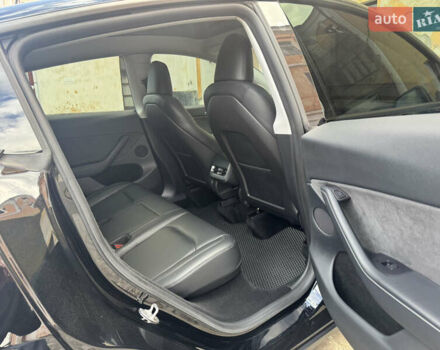 Черный Тесла Model Y, объемом двигателя 0 л и пробегом 58 тыс. км за 34500 $, фото 60 на Automoto.ua