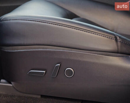 Чорний Тесла Model Y, об'ємом двигуна 0 л та пробігом 130 тис. км за 25500 $, фото 49 на Automoto.ua