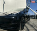 Черный Тесла Model Y, объемом двигателя 0 л и пробегом 24 тыс. км за 32000 $, фото 44 на Automoto.ua