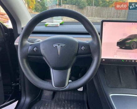 Черный Тесла Model Y, объемом двигателя 0 л и пробегом 44 тыс. км за 32500 $, фото 16 на Automoto.ua