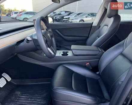 Черный Тесла Model Y, объемом двигателя 0 л и пробегом 73 тыс. км за 27890 $, фото 12 на Automoto.ua