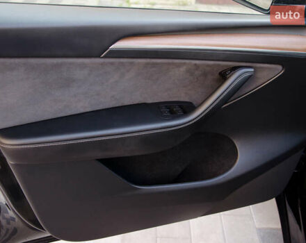 Чорний Тесла Model Y, об'ємом двигуна 0 л та пробігом 130 тис. км за 25500 $, фото 47 на Automoto.ua
