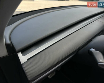 Черный Тесла Model Y, объемом двигателя 0 л и пробегом 136 тыс. км за 26199 $, фото 41 на Automoto.ua